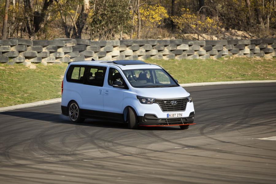  Hyundai iMax N Drift Bus 2019 года  (фото 2 из 8)